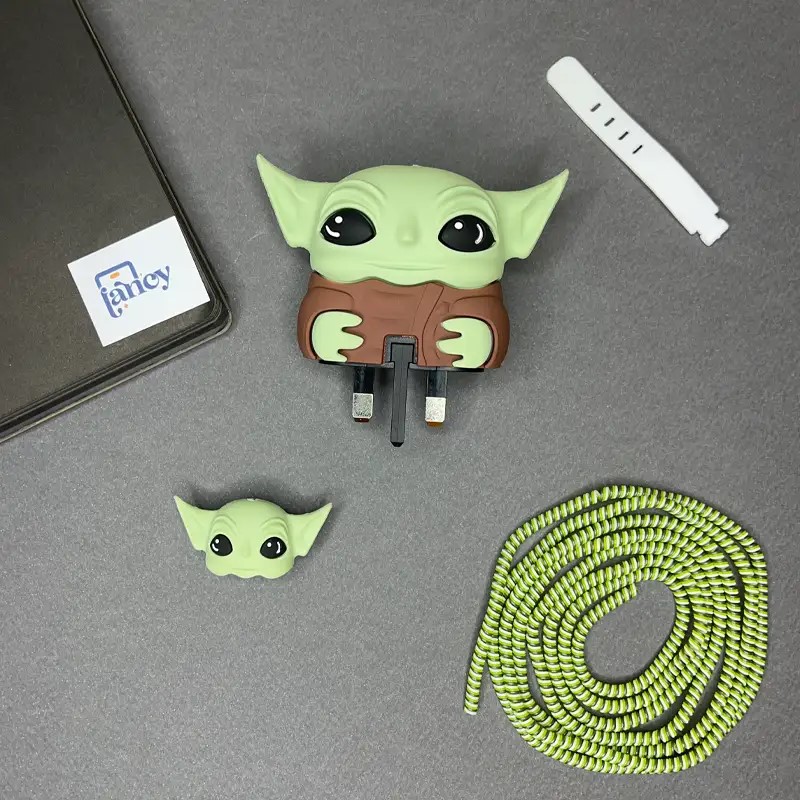 محافظ آداپتور عروسکی 25 وات سامسونگ یودا