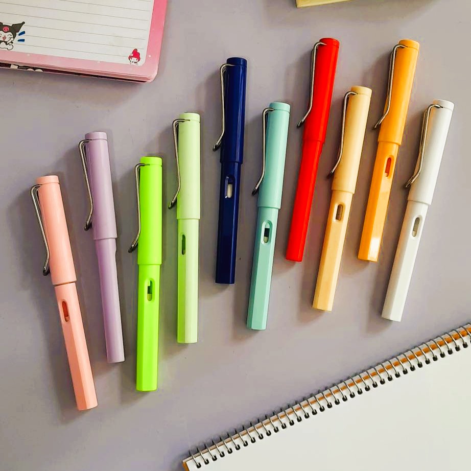 مدارنگی بی نهایت 